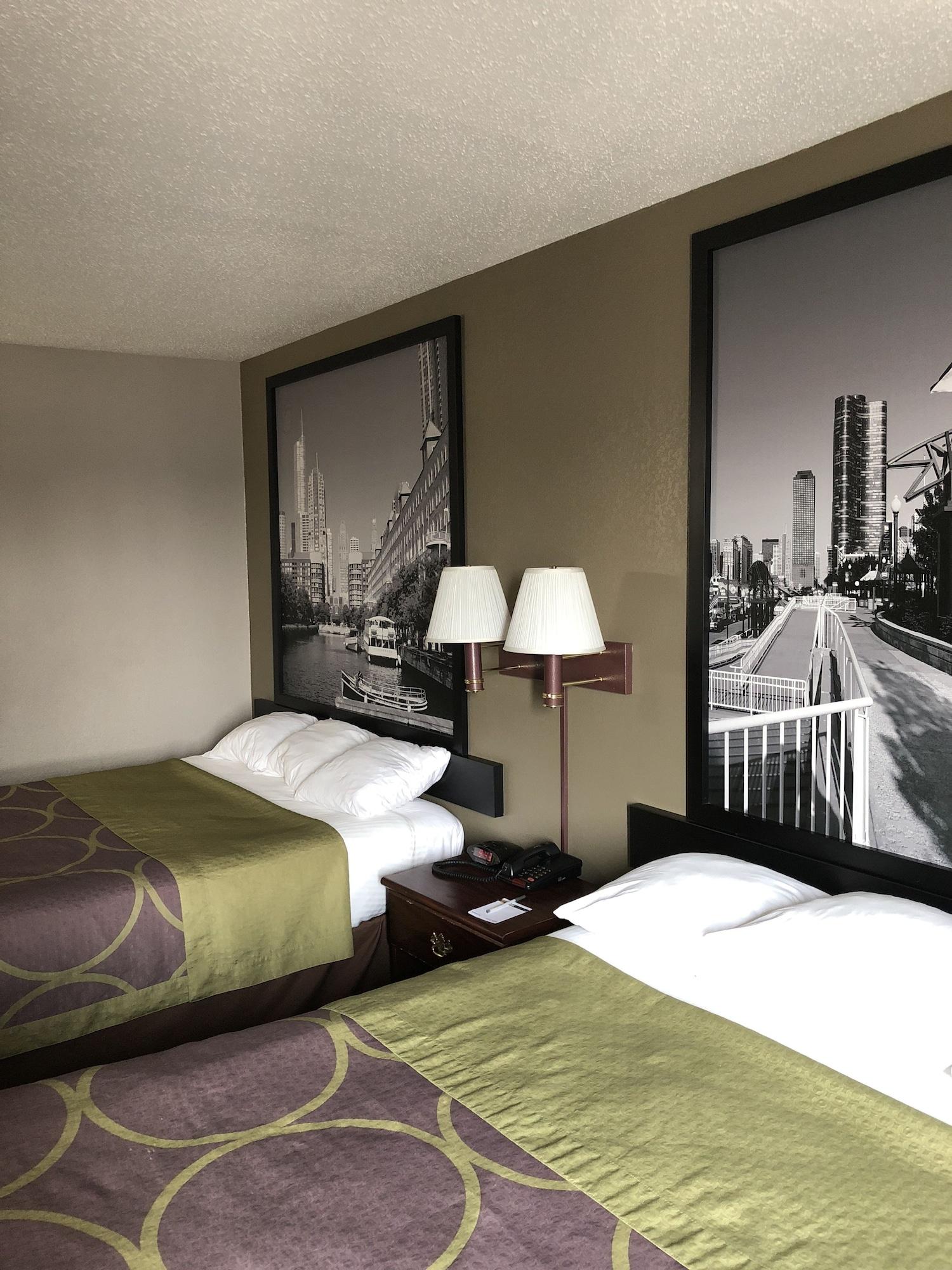 Super 8 By Wyndham Aurora/Naperville Area Exterior foto