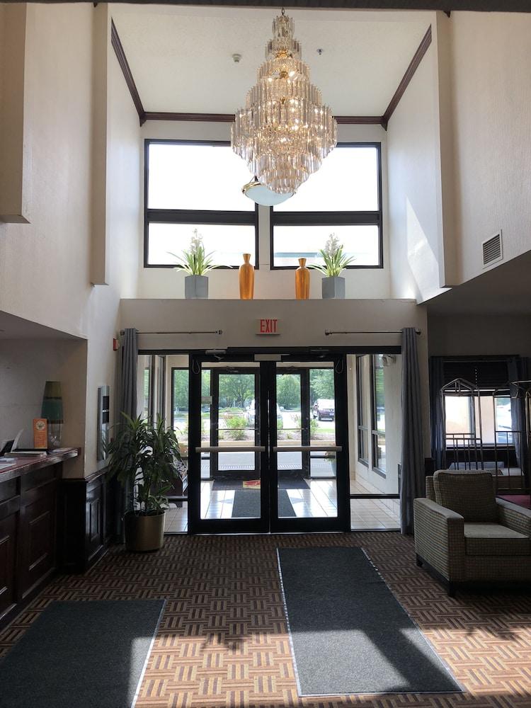Super 8 By Wyndham Aurora/Naperville Area Exterior foto